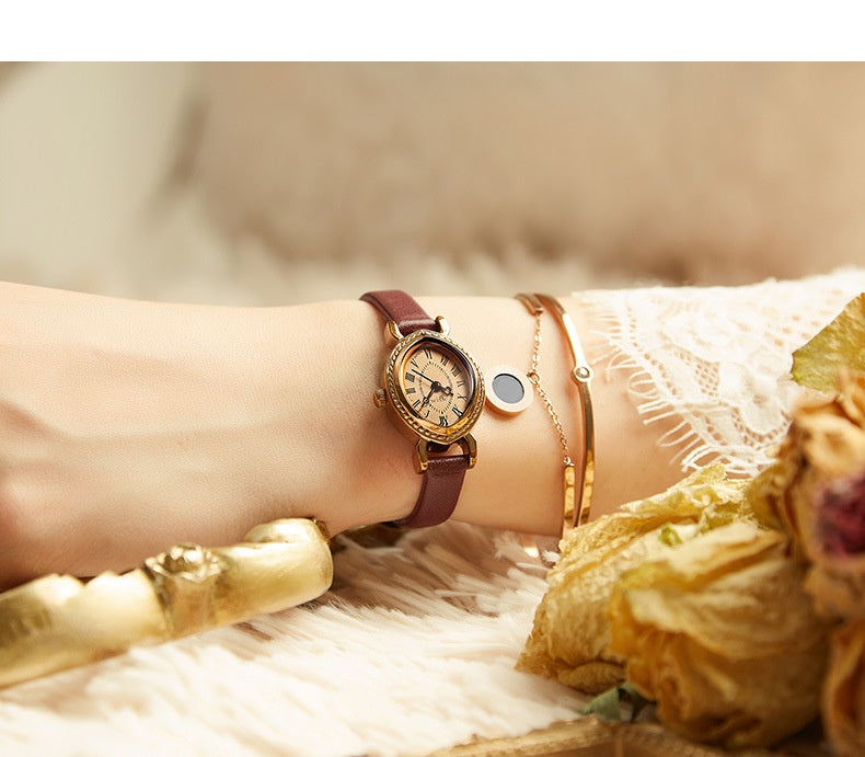 Oval Belt Quartz Movement Waterproof Compact Fashion Watch